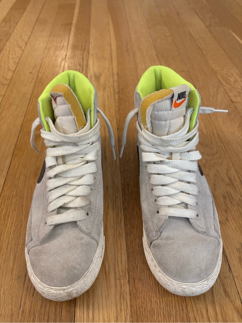 Nike High-Top Sneakers in Light Gray with Neon Yellow Lining